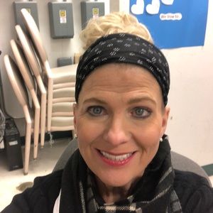 Meet your Posher, Cara